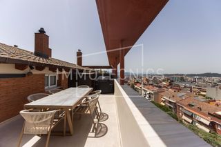 Dachwohnung  Calle lluis vives. Espectacular ático dúplex completamente reformado