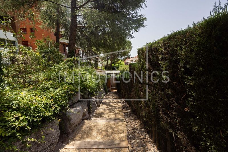 Foto e4e73506-b5e4-4f94-9b1d-075930b8595a. Àtic amb calefacció aparcament piscina a Font Verda Granollers