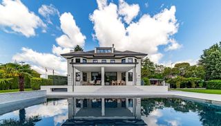 Chalet  Lomas. Joya inmobiliaria que destaca por su arquitectura, diseño y priv