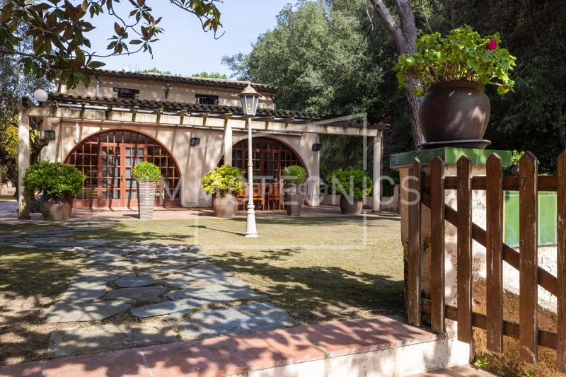 Foto 09da9ca1-83d9-45e3-b14f-dc050754a6b6. Masia a cami de canet 0 a Sant Iscle de Vallalta