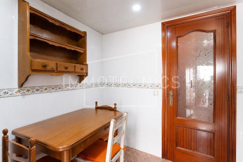 Foto bcfb0edd-c6d4-43b6-8ff5-57a6257d9cb1. Casa amb calefacció aparcament a Canet de Mar