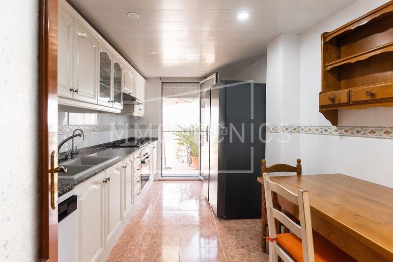 Foto e6cd0d8b-9479-4878-b416-2d8690ddd23a. Casa amb calefacció aparcament a Canet de Mar