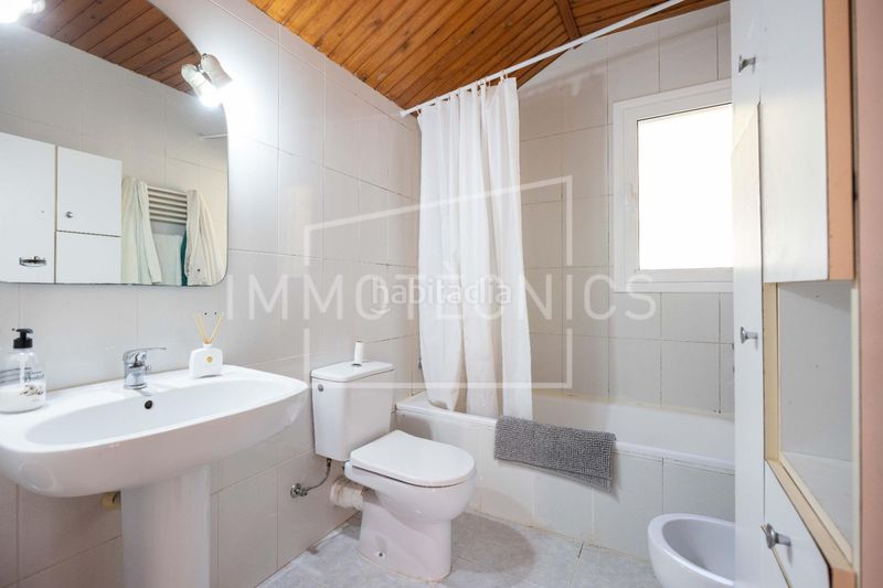 Foto 3f6e9a71-3ed7-4590-bd68-f2e1e641a936. Xalet amb calefacció aparcament piscina a Sant Cebrià de Vallalta