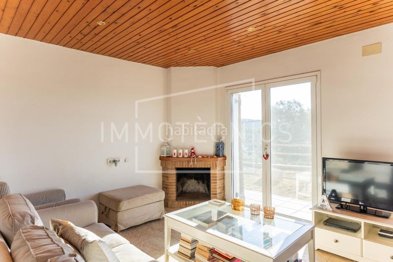 Foto f88392e3-379e-45f8-919e-6643a9d51faa. Xalet amb calefacció aparcament piscina a Sant Cebrià de Vallalta