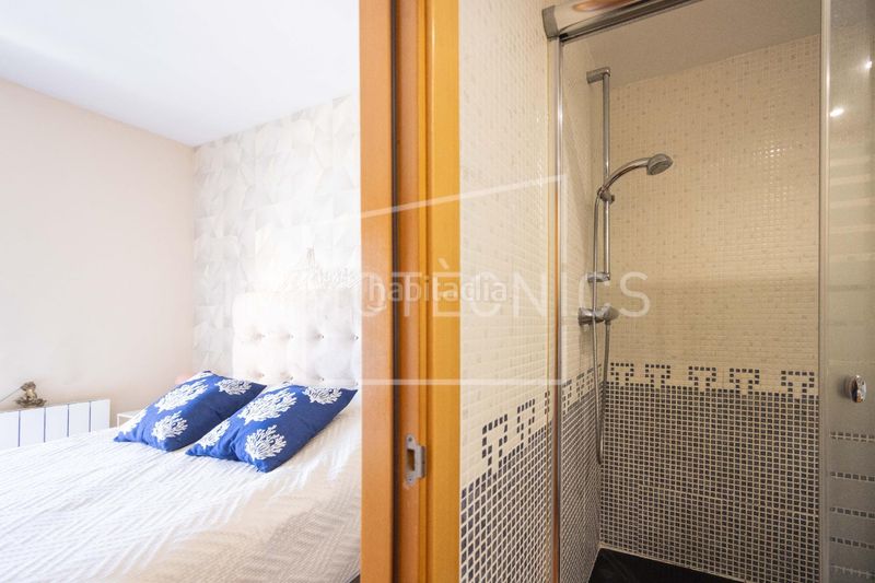 Foto 57265416-1318-4adb-83e6-bd7baa840058. Casa adossada amb calefacció aparcament a Canet de Mar