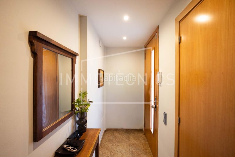 Foto 73818e71-a650-47c7-9e3d-e2f943adf1ab. Casa adossada amb calefacció aparcament a Canet de Mar