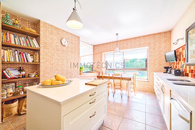 Foto 0bfcf8a7-c238-4e8b-9ad7-aee3d259226b. Xalet amb aparcament piscina a Esterri d´Àneu