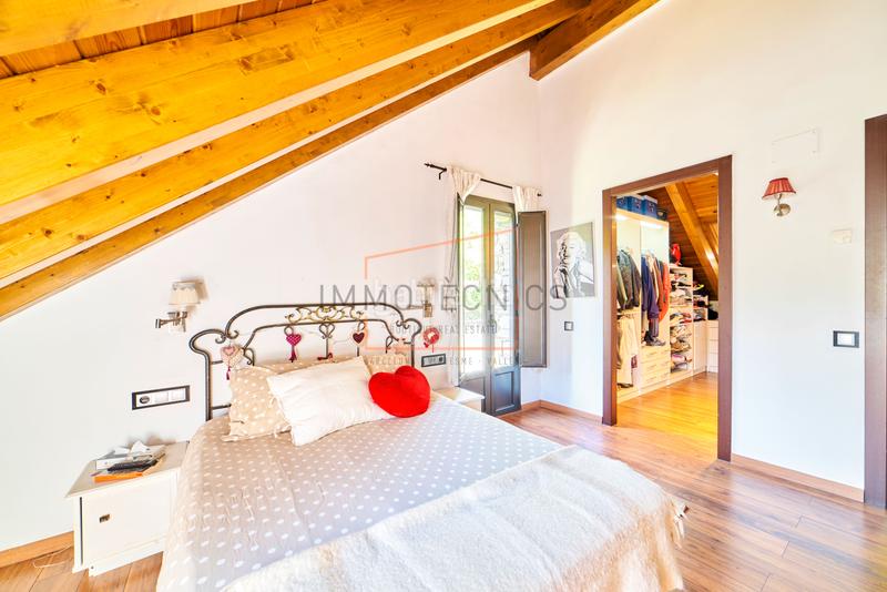 Foto 1f098b91-ce01-4345-8a10-f7abc3eb3d20. Xalet amb aparcament piscina a Esterri d´Àneu