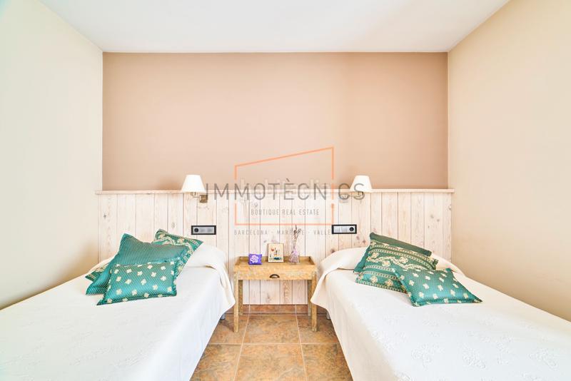 Foto 36afb35b-10d6-4750-940a-a669375603a8. Xalet amb aparcament piscina a Esterri d´Àneu