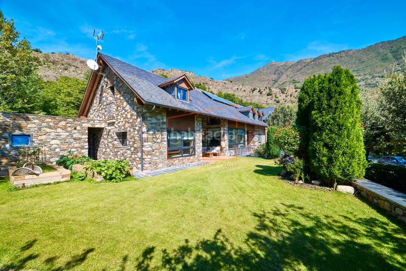 Foto 66a66cb8-b0df-4455-a766-75a43394eacc. Xalet amb aparcament piscina a Esterri d´Àneu