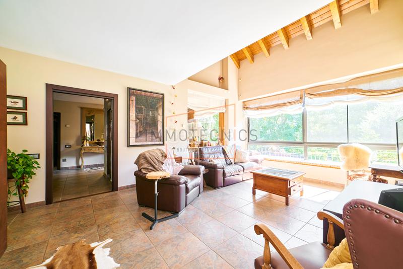 Foto 93715d3d-ec20-4045-9cf8-6edf28dea035. Xalet amb aparcament piscina a Esterri d´Àneu