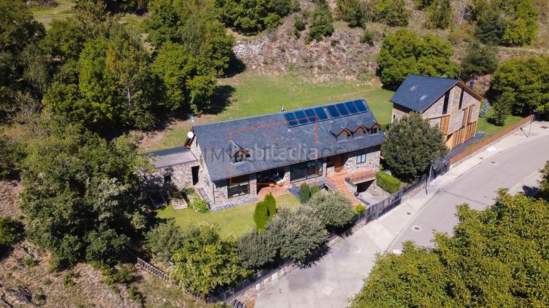 Foto c847ffbe-e496-40b8-8840-18aee81a4a13. Xalet amb aparcament piscina a Esterri d´Àneu