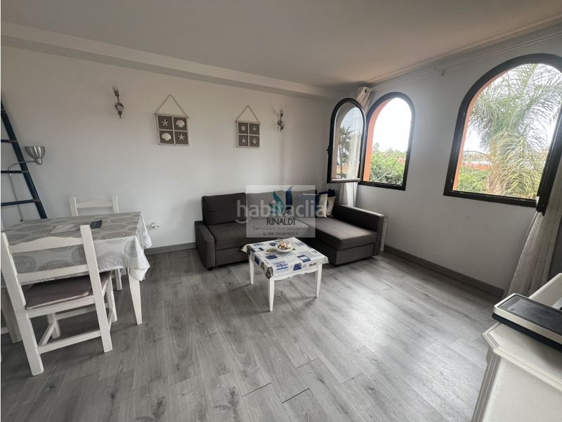 Foto 49b561eb-9242-4d8c-819c-d506b83ff8ab. Apartament amb piscina a Corralejo Oliva (La)