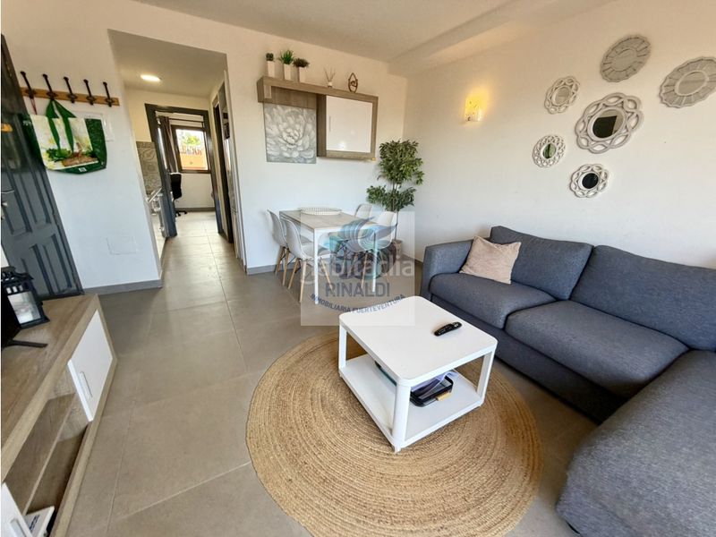 Foto 7bb95054-36dd-41dd-9bfc-22d37b188881. Apartament amb piscina a Corralejo Oliva (La)