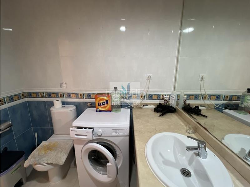 Foto 5871e12a-aa21-4eb7-9658-fc3ae76d524d. Apartamento estupendo apartamento frente piscina en oasis tamarindo 1 en Oliva (La)