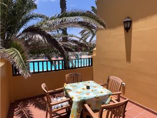 Apartament a Corralejo. Estupendo apartamento frente piscina en oasis tamarindo 1