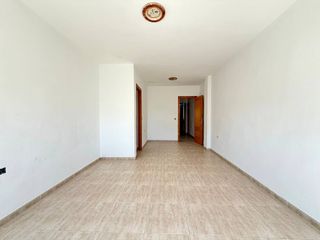 Pis  Carretera de la mojonera. Piso en venta las norias