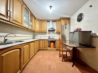 Flat in Pabellón - Estación - El Corte Inglés. Bajo en venta paseo de las lomas