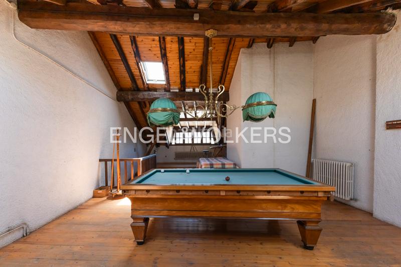 Foto 09176462-5075-43d2-99e6-dca722adbe00. Casa adosada casa a reformar en 3 pisos o uso hotelero en Llívia