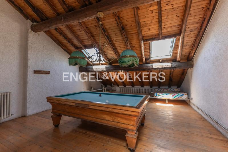 Foto 4d5137aa-90e9-46ad-b3c8-0551bd6c73ac. Casa adosada casa a reformar en 3 pisos o uso hotelero en Llívia