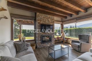 Casa a Bellver de Cerdanya. Estupenda casa familiar en bellver con jardín privado