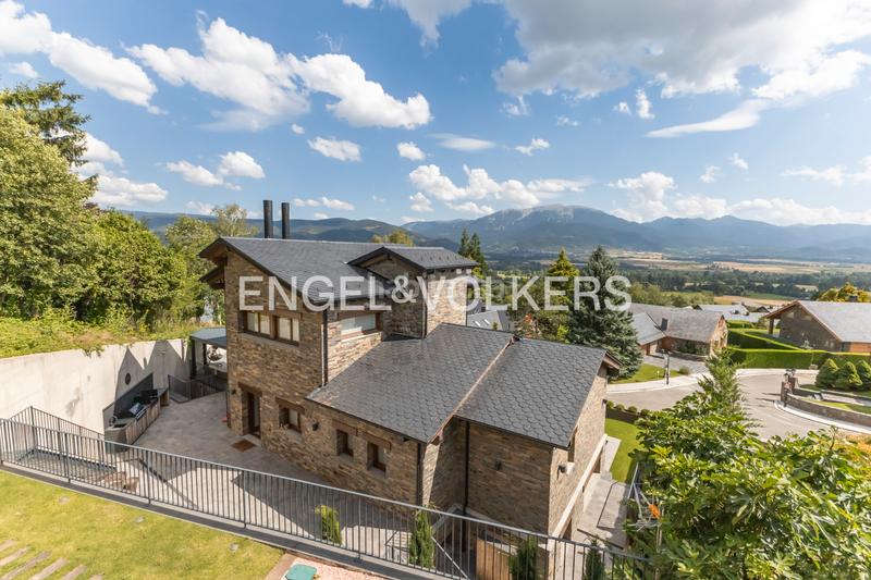 Foto 7ec161e0-33d8-4a9f-a865-94dfd46485de. Casa unifamiliar a estrenar con vistas panorámicas en Bolvir