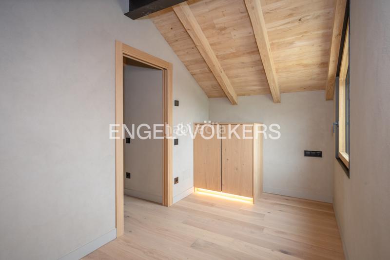 Foto c28e7a24-1f78-4843-8a7f-c5354f4c71b6. Casa cálido hogar a estrenar en la pleta en Ger