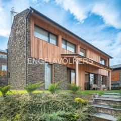 Casa a Das. Moderno proyecto de casa con vistas en das