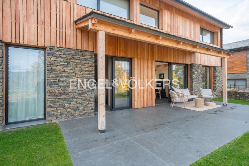Foto a1e14d6c-5ef8-4990-b89b-7f63c260b17d. Casa moderno proyecto de casa con vistas en Das