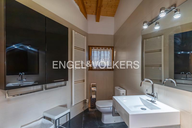 Foto 59c58ddf-bcbb-4022-8032-8145e86eb8df. Casa gran casa en roc foradat en Guils de Cerdanya