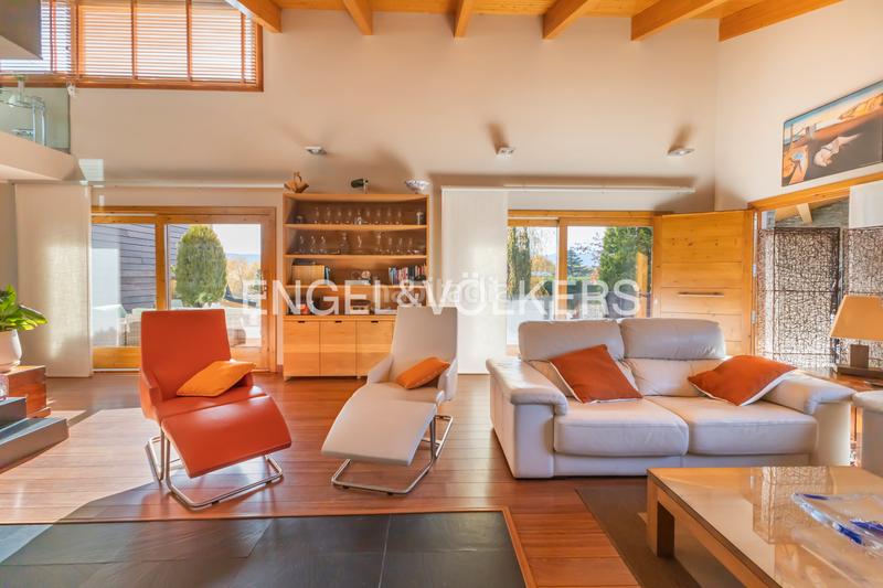 Foto c4c5cb7f-203c-4398-bf07-5b5c6811b611. Casa gran casa en roc foradat en Guils de Cerdanya