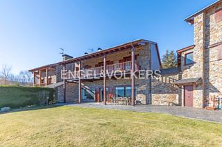 Casa a Tallada d´Empordà (La). Cálida y luminosa casa en saneja