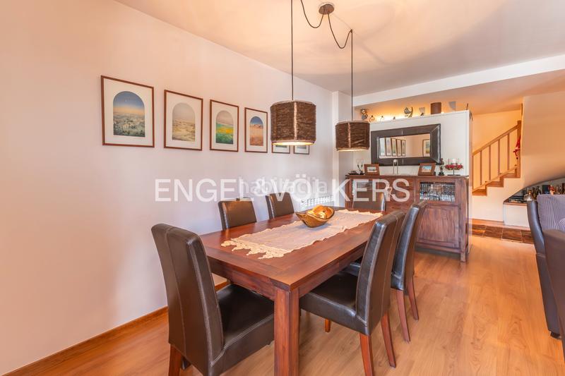 Foto 2d161bbb-e028-4597-a7c6-385e40a4a4cd. Duplex con camino riscaldamento parcheggio in Molina (La)