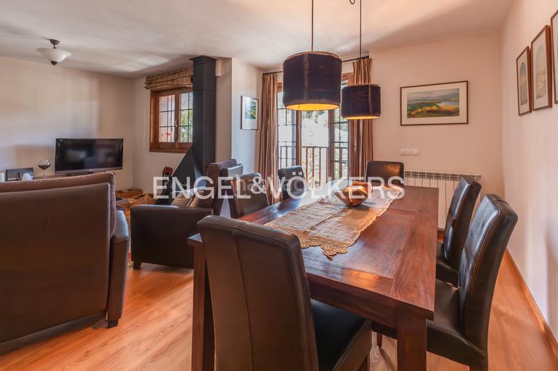 Foto b37e3ed5-c0d7-4f3a-8062-568f54e67392. Duplex con camino riscaldamento parcheggio in Molina (La)