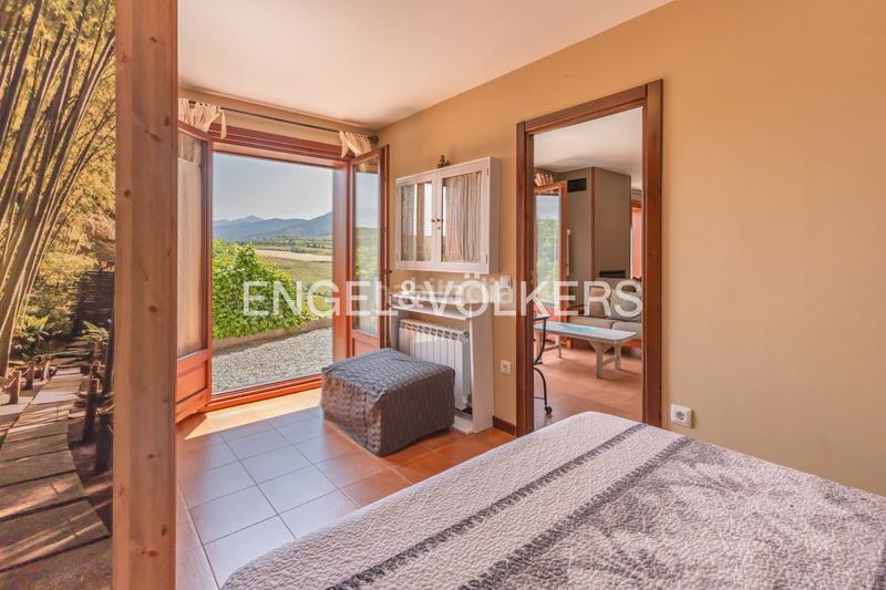 Foto 4e7bddd8-c2e6-4062-8d7d-05169b6ae51c. Casa  con vistas panorámicas en montellà en Montellà i Martinet