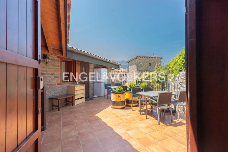 Foto cd9e45ee-7391-4b72-99b4-04ad799996d1. Casa  con vistas panorámicas en montellà en Montellà i Martinet