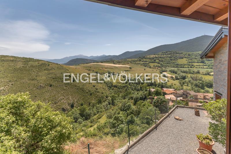 Foto eafd4fe9-030d-47b8-9dcc-85403f164018. Casa  con vistas panorámicas en montellà en Montellà i Martinet