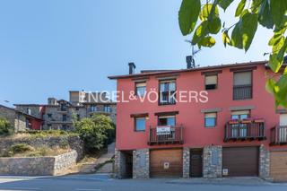Maison jumelée à Puigcerdà. Casa en comodísima ubicación en puigcerdà