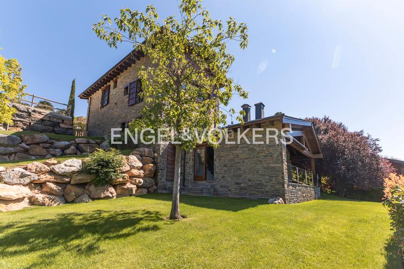 Foto b1b60ee2-07ed-4e97-9e78-bc7647d9211c. Casa amplia y luminosa casa con vistas al cadí en Prullans