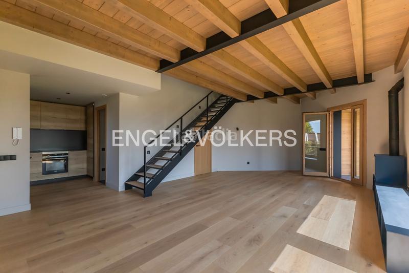 Foto 76df604d-b164-4c6b-8cfc-d7b3e684c7ac. Casa pareada casa moderna en Bolvir