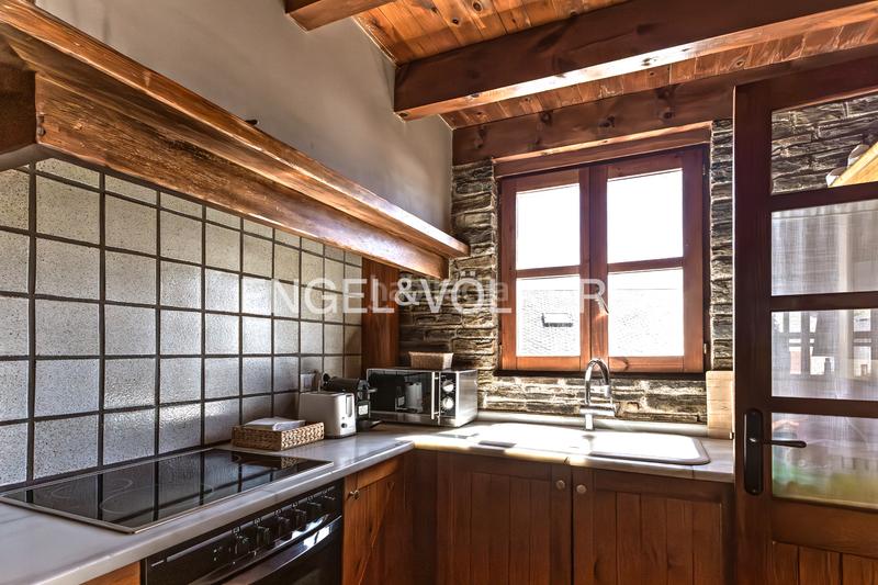 Foto 7f61e091-d429-4159-91eb-1d6c5e59a5c3. Casa adossada amb xemeneia calefacció aparcament piscina a Guils de Cerdanya