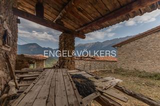 Finca rústica a Montellà i Martinet. Borda a rehabilitar en estana