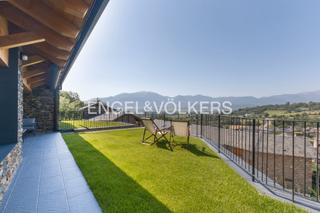 Casa en Ger. Casa con vistas abiertas en ger