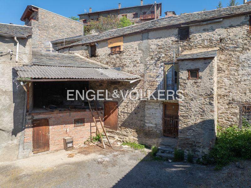 Foto c3edc7a6-66f4-4213-9d49-b131cede95db. Masia a Ger