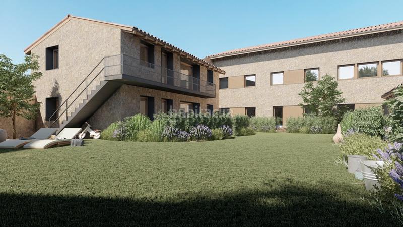 Foto 1c4276fe-964f-41dc-8aff-6d3eb3282471. Casa aparellada 159m<sup>2</sup> amb xemeneia calefacció aparcament a Bellver de Cerdanya