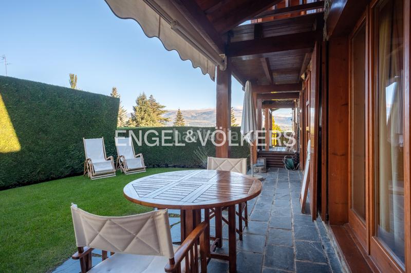 Foto 1073168c-a770-4529-b8f8-425c32551f20. Doppelhaus mit kamin heizung parking in Fontanals de Cerdanya