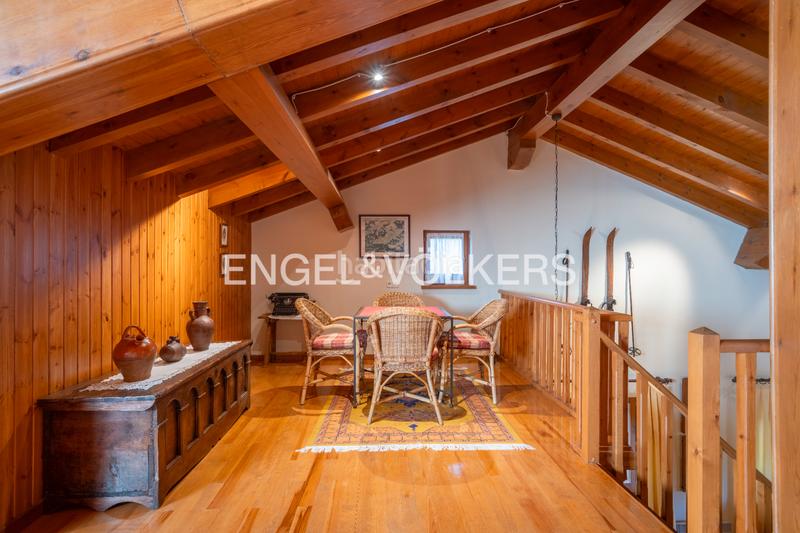 Foto 95012f44-1a6f-4e93-829b-645cbe1c649c. Doppelhaus mit kamin heizung parking in Fontanals de Cerdanya