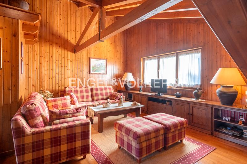 Foto b9129d1d-155b-4c6b-9780-3c500d4de8ca. Doppelhaus mit kamin heizung parking in Fontanals de Cerdanya