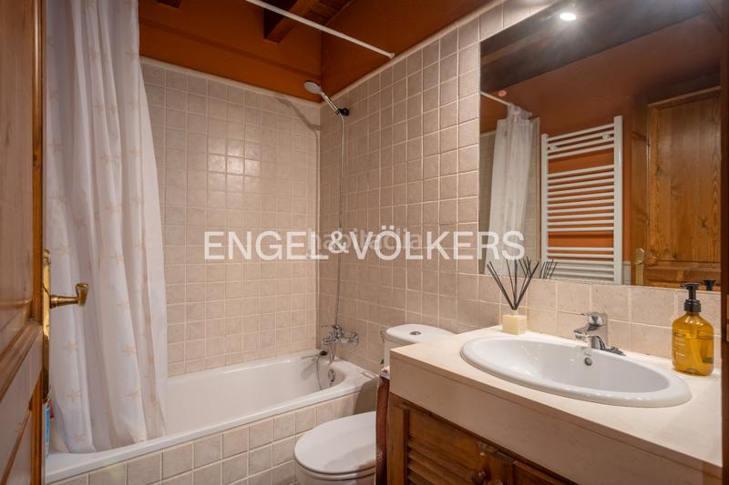 Foto 7f0136ca-081b-4fdc-bf60-49b10608b1a2. Appartement mit kamin heizung parking pool in Puigcerdà