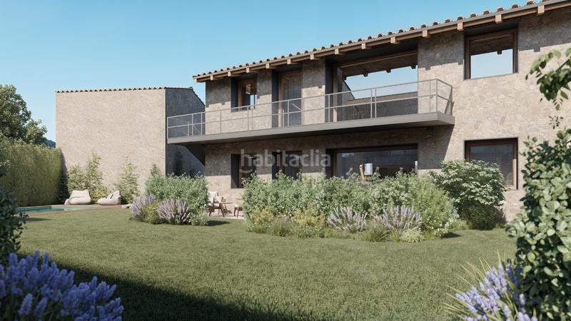 Foto b440633a-76c8-4c9b-8368-5aa56b279487. Casa adossada a carretera de pi 70 a Bellver de Cerdanya